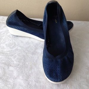 Cole Haan Wedges Sz 7.5